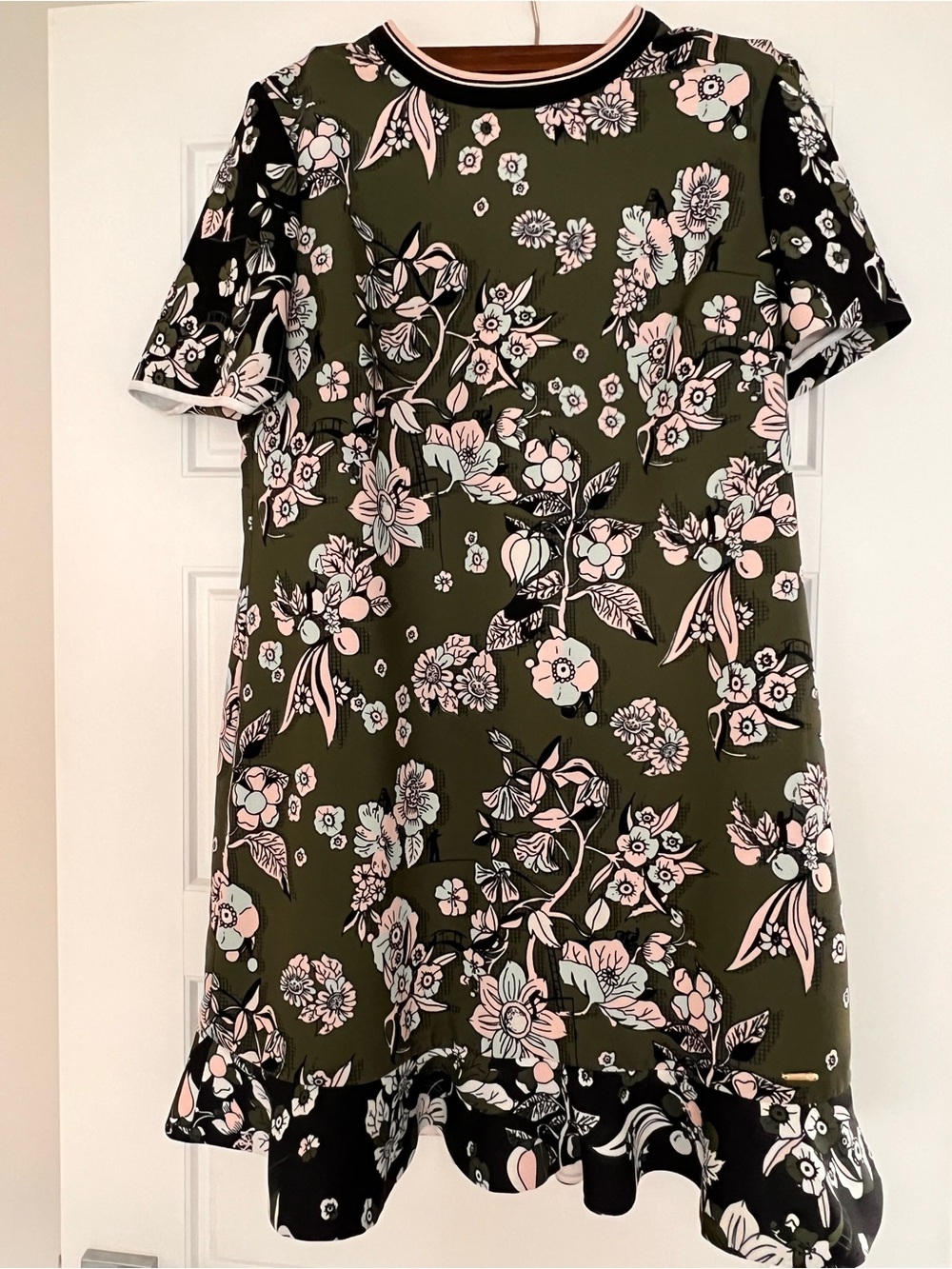 Ted Baker Hoster Dress 👗